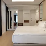 Hotel Gleam Collection