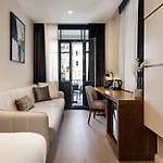 Gleam Collection Hotel