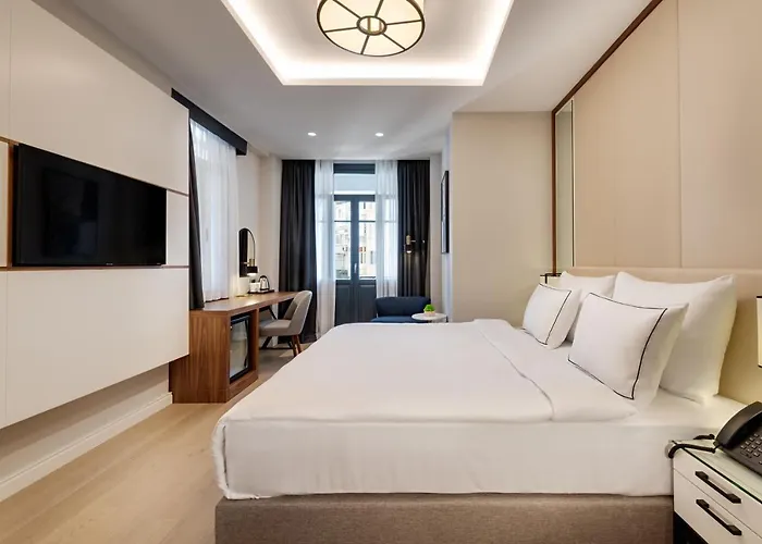 מלון Gleam Collection 5*