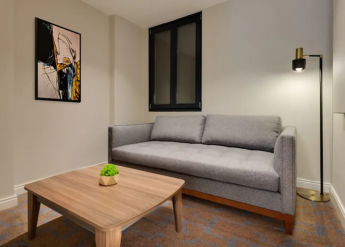 מלון Gleam Collection 5*